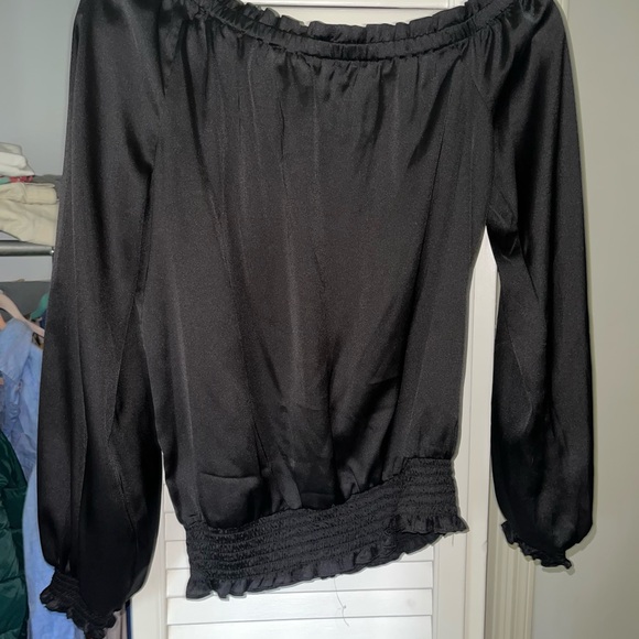 Ramy Brook off the shoulder top! Worn once - Picture 3 of 3